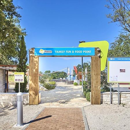 Happy Camp Mobile Homes In Camping Park Umag คาริกาดอร์ ภายนอก รูปภาพ